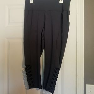 Capri workout leggings